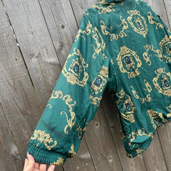Green vintage Versace inspired windbreaker by "slade" size medium - Picture 7 of 8